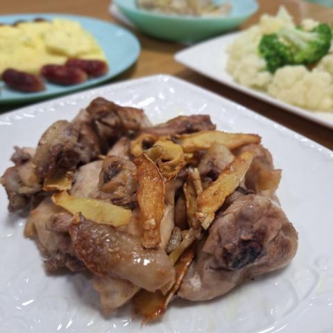 廖芸禾 - 苦茶油雞