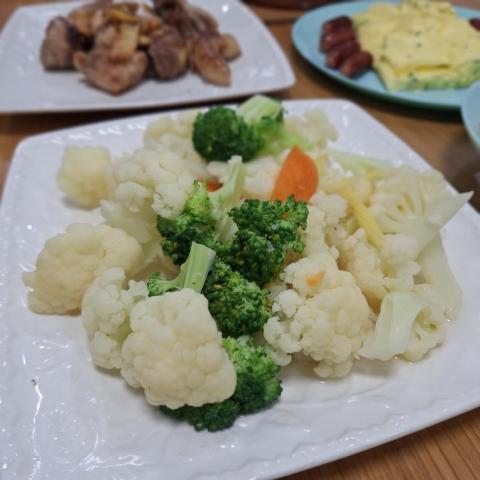 廖芸禾 - 花椰菜