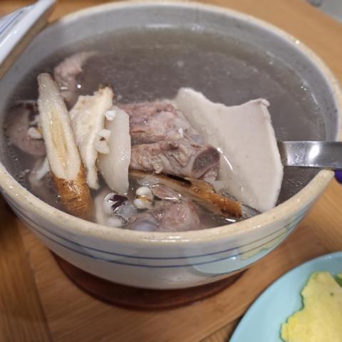 廖芸禾 - 四神排骨湯