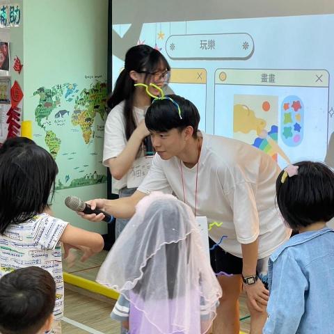 陳威廷 - 這是去幼兒園帶活動的照片