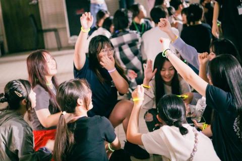 鐘子雅 - 營隊晚會側拍