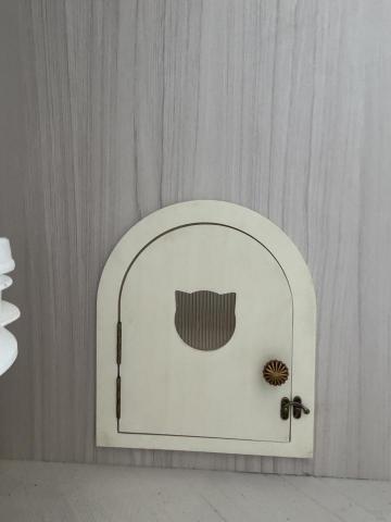 周文翔 - 寵物門安裝