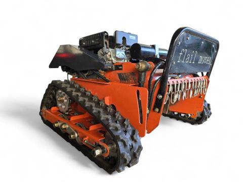 沐倡除草專家 - 55型遙控割草機，機器取代人工，效率快三倍。