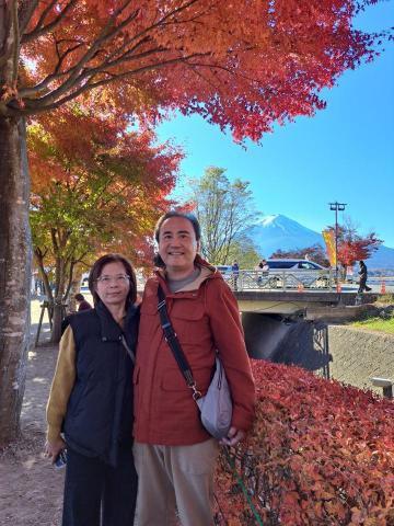 舛本先生 - 紅葉の回廊にて