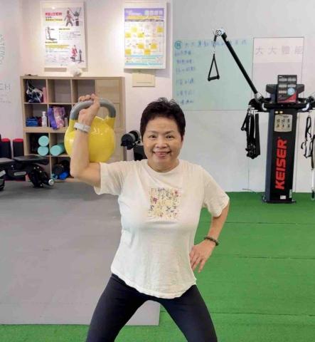 小茱老師｜運動表現專家 - 私人教練、銀髮族訓練，運動後更開心