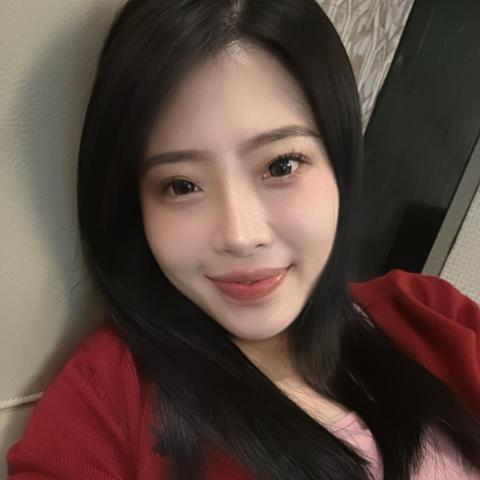 提供工作家庭代工服務的專家羅韡馨