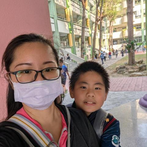 提供今日職棒服務的專家林韋妏