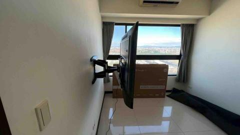 范范 - 家中客廳手臂壁掛架（側面圖）