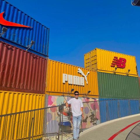 提供打蠟服務的專家張宇森