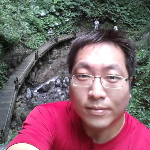 提供富里花園服務的專家呂明政