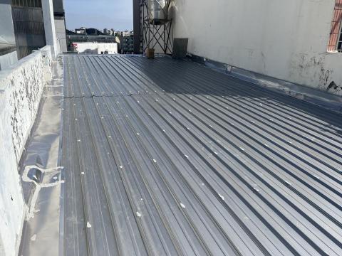 翔政工程行 - 這位業主是一位姐姐 當我們進場第二天 看到我們做事情的態度 在我們還沒有完工錢 就把尾款結給我們 也謝謝姐姐的信任！