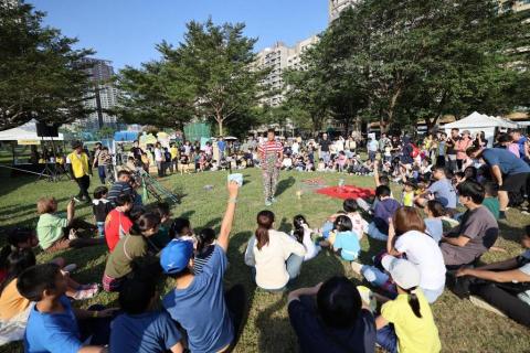 杰生創意娛樂 - 《高雄輕軌 童心上路》彩繪輕軌活動演出