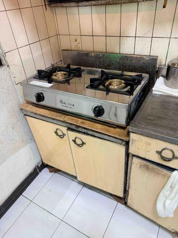 陳先生 - 桶裝瓦斯白鐵台爐