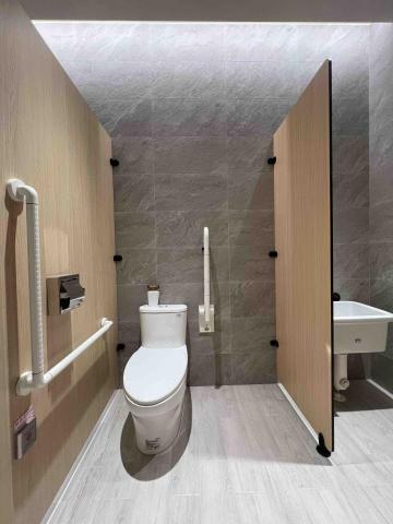 以修空間設計 - 東石鄉農會綠照站｜公廁翻新工程