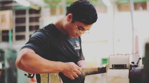 烏日木雕師傅推薦益源製材工廠