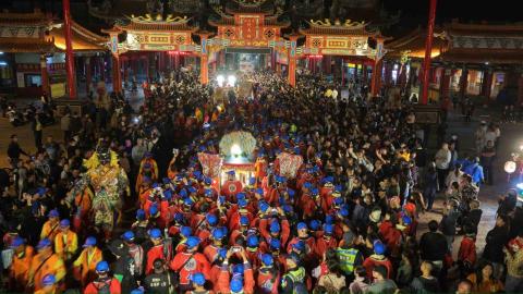 大雄空拍 - 宗教界聖事 北港黑面三媽首入鯤鯓