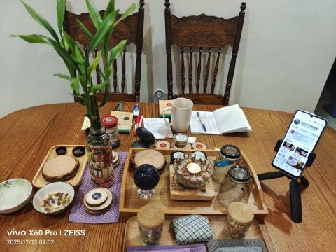 地球家園國際顧問股份有限公司 - 諮商會議桌+實體課桌