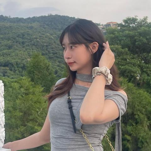 提供分析化學考古題解答服務的專家鄭小姐