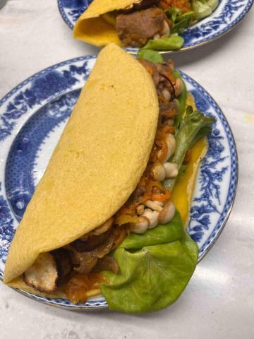 Jade&rsquo;s kicthen（潔德做菜） -  雞蛋薄餅包肉料理