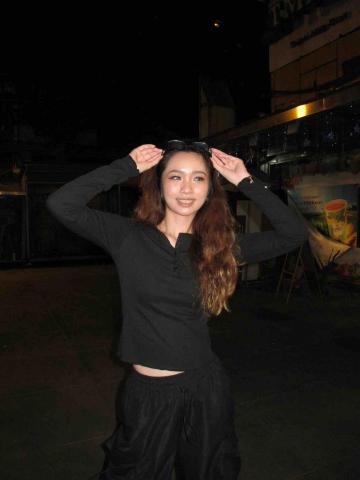 提供法文服務的專家Claire