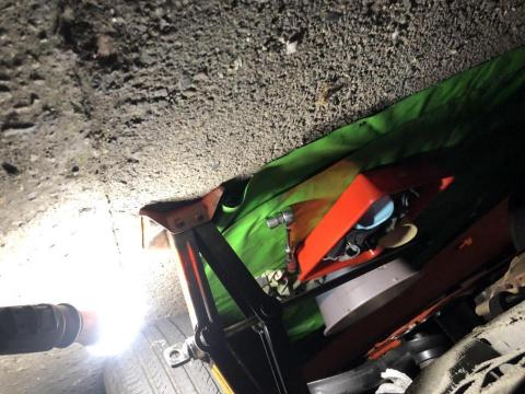 台中當日快送北中南 - 汽車接電，代換機油，預約工具我負責