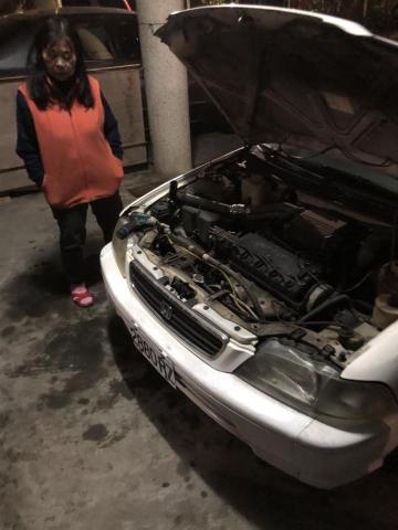 台中當日快送北中南 - 卓蘭黃小姐，攻頂換電池 半夜