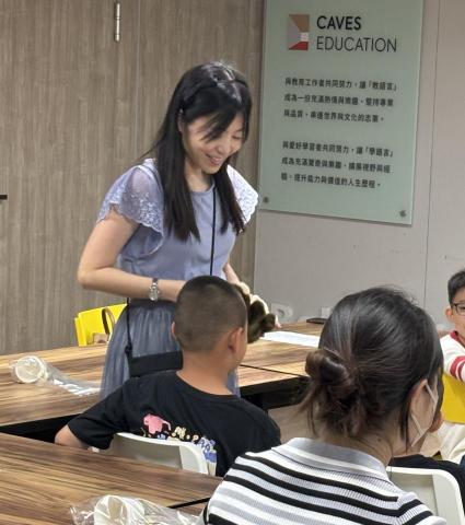 鈴木美穂 - 兒童日文活動
風舞鯉魚旗：探索日本端午節