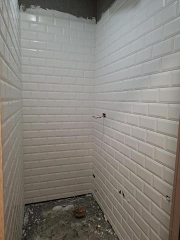 姜葳葳 - 小間浴廁鐵道磚