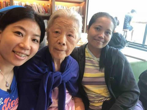 1.1健康家庭護理 - 在台中北區照顧鋼琴老師82歲母親
