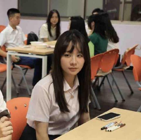 提供北投高中服務的專家蔡依筠