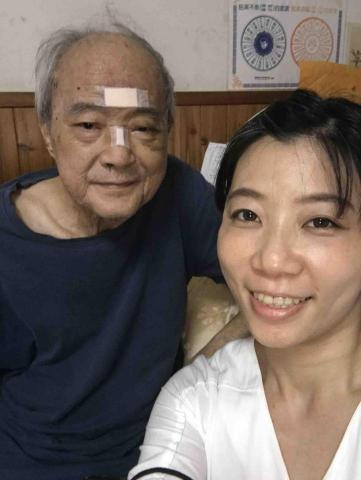 1.1健康家庭護理 - 台中照護跌倒血糖控制的爺爺