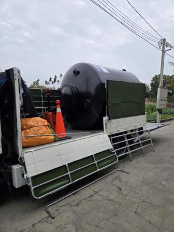 馮志楓 載貨不載人 - 