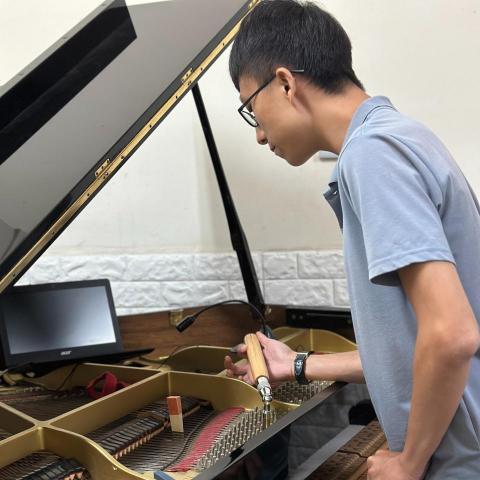 中壢鋼琴調音師推薦陳承揚鋼琴調律