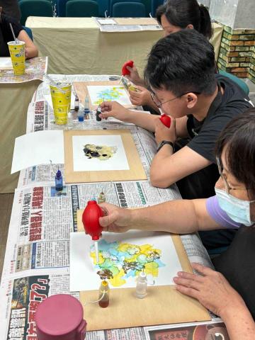 葉羽涵 - 成人酒精畫教學