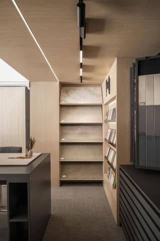 吾丘室內裝修設計有限公司 - 商業空間[精品磁磚店]