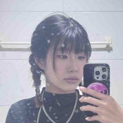 提供2143網拍服務的專家姚佳芸