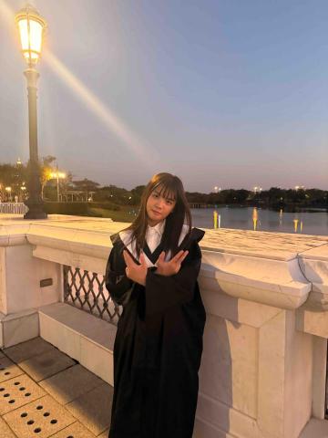 陳宇真 - 奇美博物館拍學士服