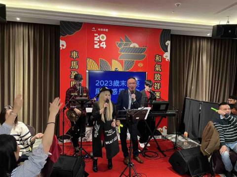 傾愛(樂團表演/婚禮主持/婚禮顧問/春酒尾牙） - 