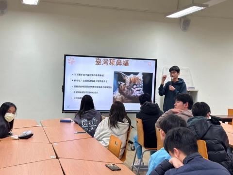 趙偉宏 - 高中生物研究社社團教學