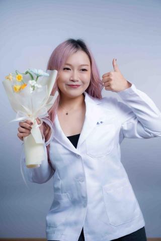 提供數學補習班服務的專家林恩岑