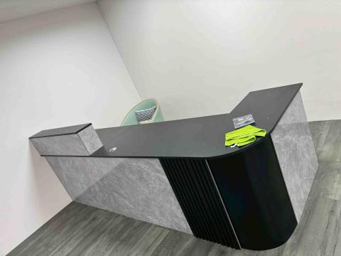 億年沙發&統包 - 簡易櫃檯