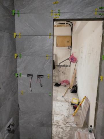 發揚泥作 - 廁所壁磚30&times;60