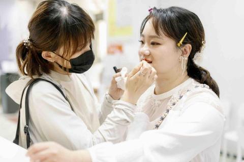 嘉義市媽媽妝髮新秘推薦新娘秘書/整體造型/半永久 Penny