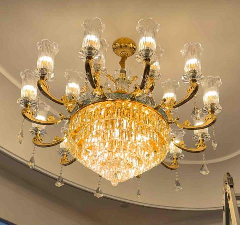 祺勝 - 超重吊燈安裝