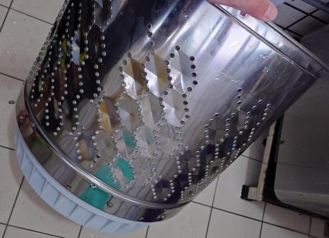 分離式冷氣、直立式洗衣機清潔保養-陳師傅 - 洗衣機內桶-清洗後