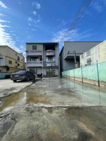 王勇勝 - 鋪設水泥地工程