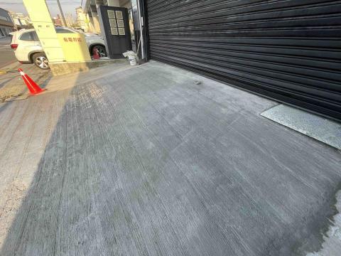 王勇勝 - 鋪設水泥地工程