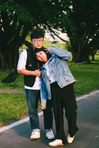 王柏予 - 情侶寫真