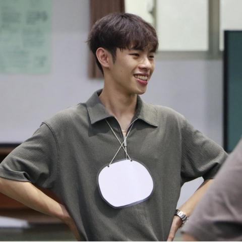 提供奧數題服務的專家王宸緯