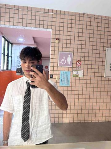 提供新店英文服務的專家王宣凱